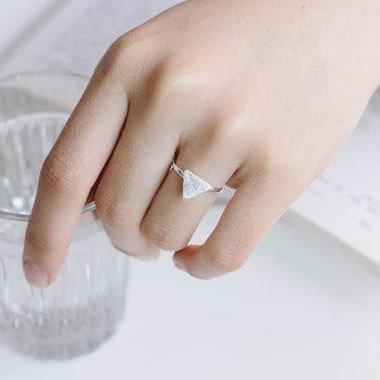 Geometric Simple Triangle Knuckle Rings Rose Gold