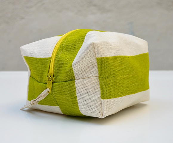 Spring Small Make Up Bag. Print Light Green Fabric Case. Canvas Zip Pouch.cute Make Up Bag.